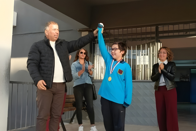 Seferihisar eğitim camiası, uluslararası arenadan gelen müjdeli haberle güne uyandı.
