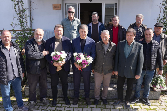 İzmir Büyükşehir Belediye Başkanı Cemil Tugay, Seferihisar Belediye Başkanı İsmail