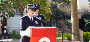 Seferihisar’da 181. Polis Haftası kutlamaları kapsamında Cumhuriyet Meydanı'nda resmi tören
