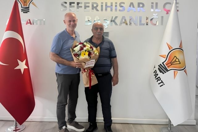Seferihisarlı Ağrılılar Yardımlaşma ve Dayanışma Derneği yönetimi, AK Parti Seferihisar