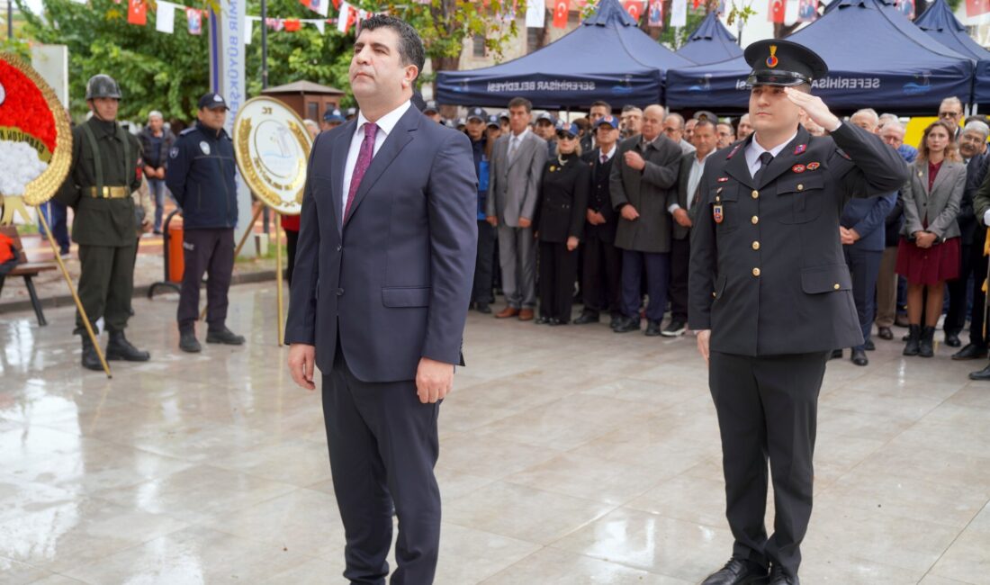 Seferihisar'da 29 Ekim Cumhuriyet Bayramı'nın